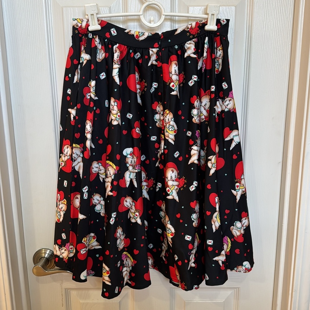 New with out tags, never worn Sourpuss size L skirt - Picture 2 of 4